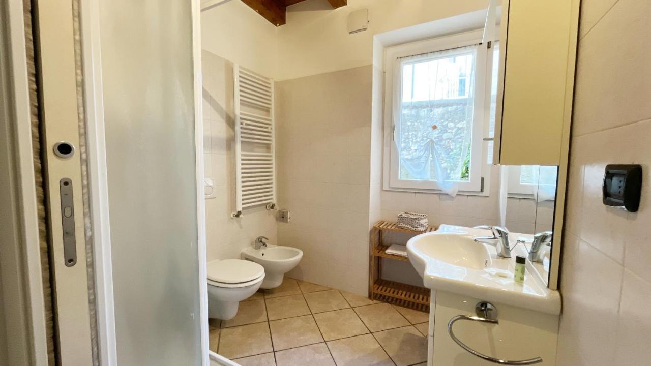La Casa Di Gio - Affitti Brevi Italia Apartman Lecco Kültér fotó